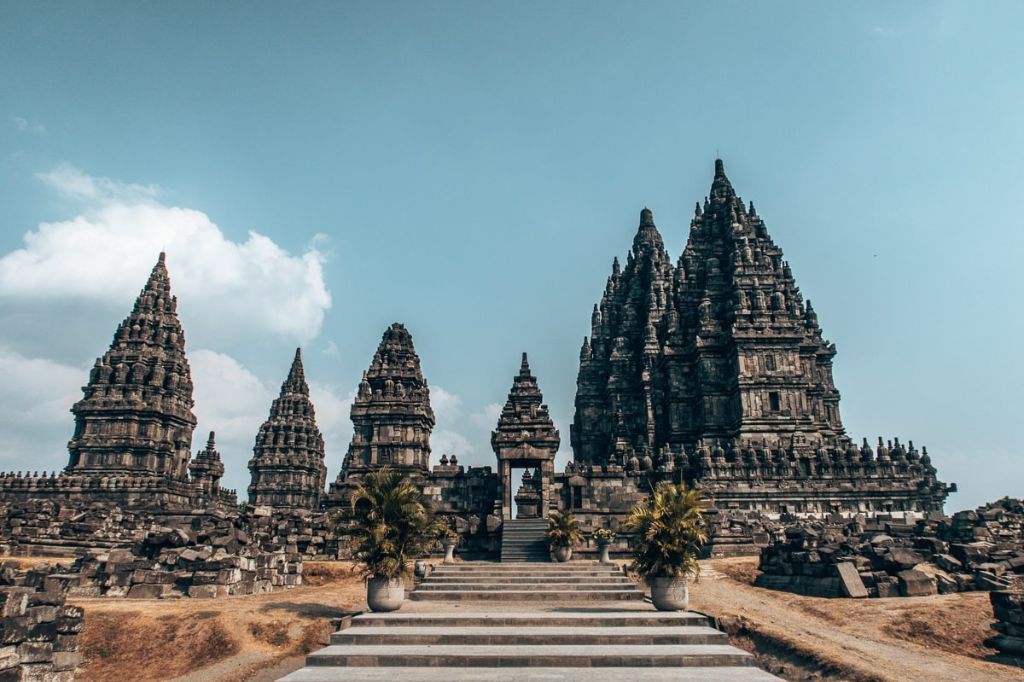 Bỏ túi 4 kinh nghiệm đi tour du lịch Indonesia 2022